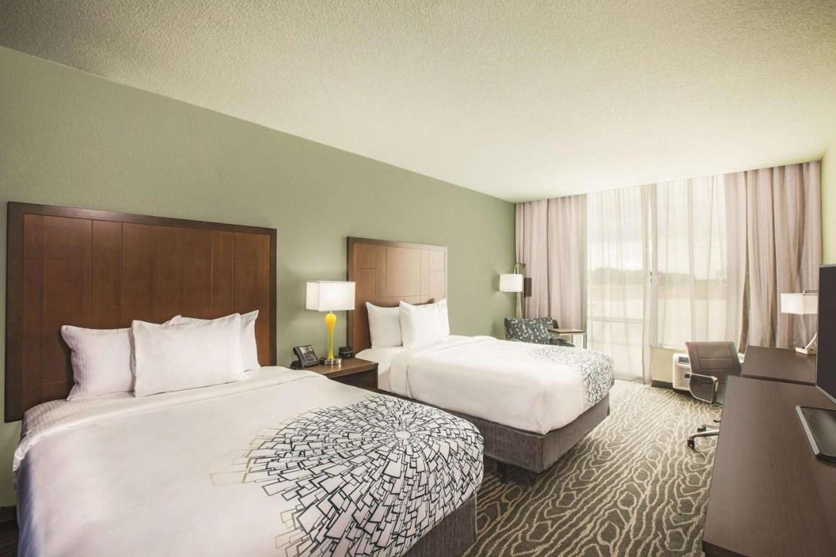 Hotel La Quinta By Wyndham Omaha Airport Downtown Carter Lake Esterno foto