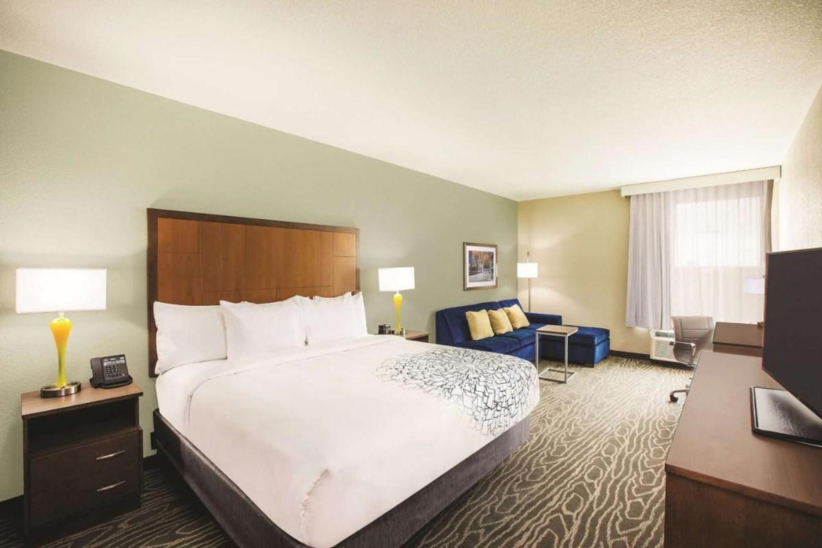 Hotel La Quinta By Wyndham Omaha Airport Downtown Carter Lake Esterno foto