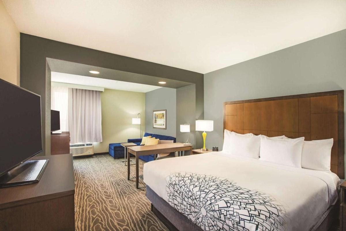 Hotel La Quinta By Wyndham Omaha Airport Downtown Carter Lake Esterno foto