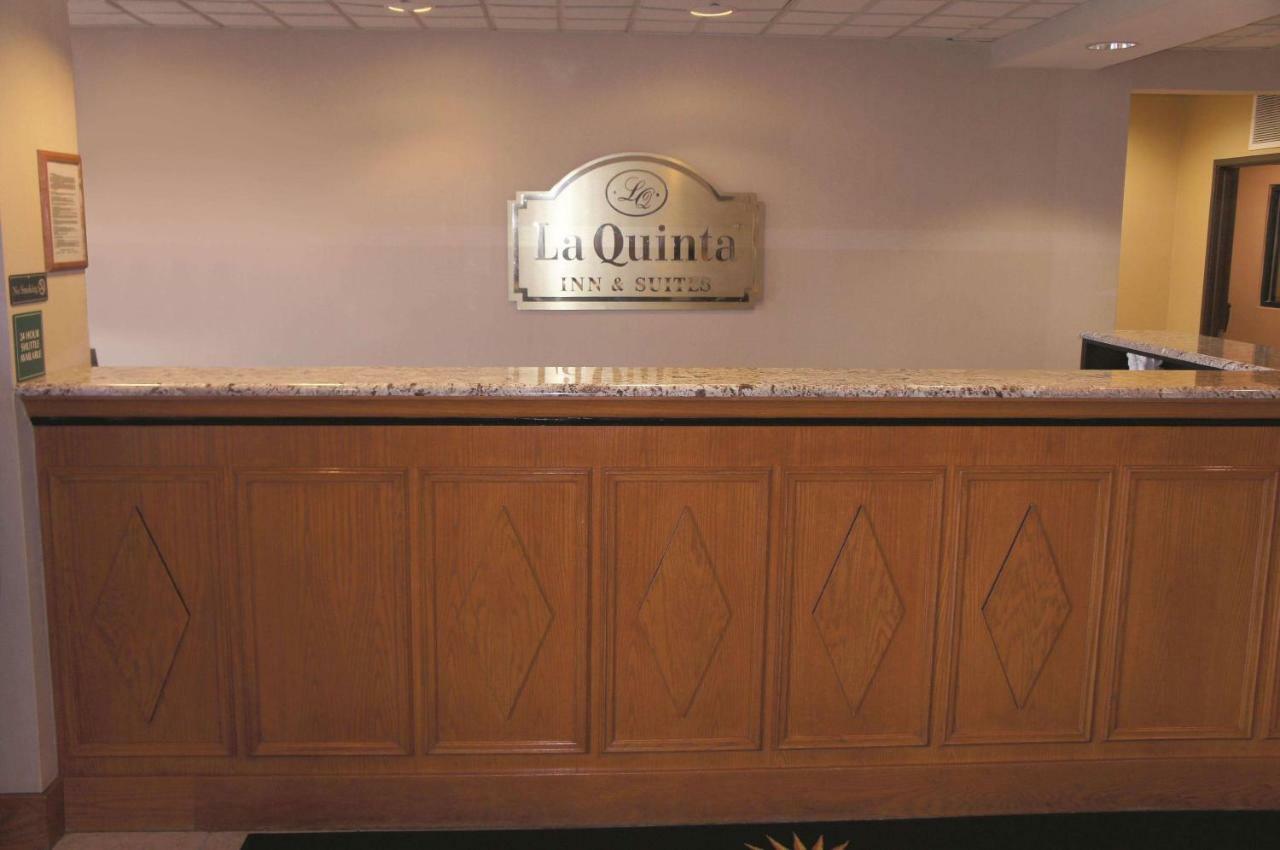 Hotel La Quinta By Wyndham Omaha Airport Downtown Carter Lake Esterno foto