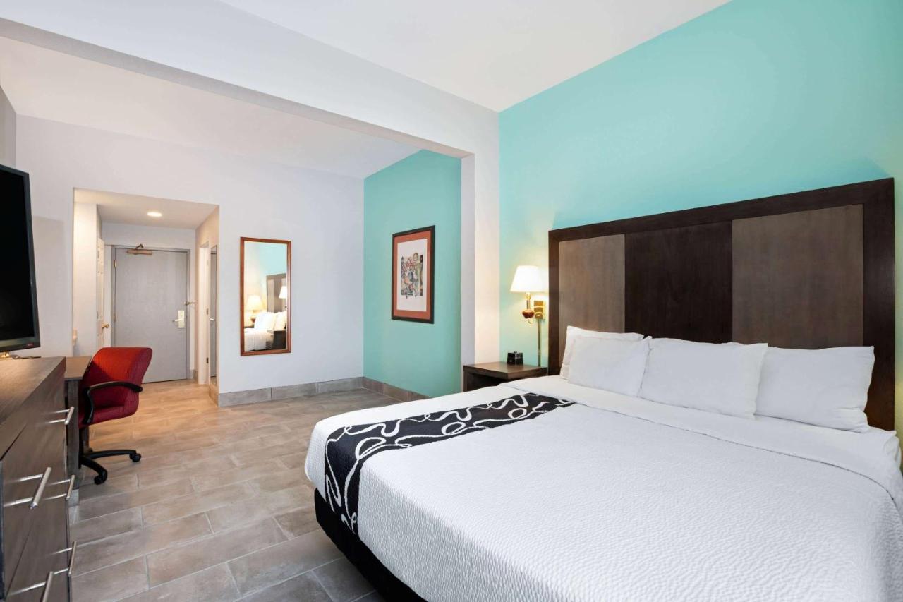 Hotel La Quinta By Wyndham Omaha Airport Downtown Carter Lake Esterno foto